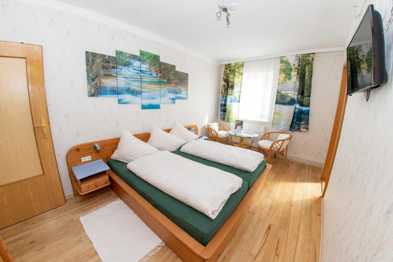 Gaestehaus-Pension Familie Dwars Spitz an der Donau المظهر الخارجي الصورة